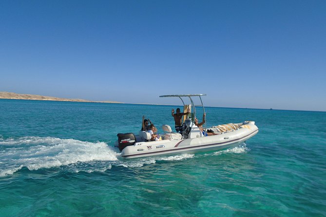 speedboat diving
