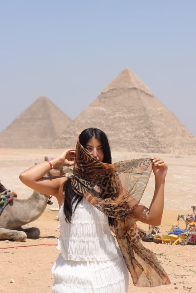 Can Women Travel Alone in Egypt pyramids